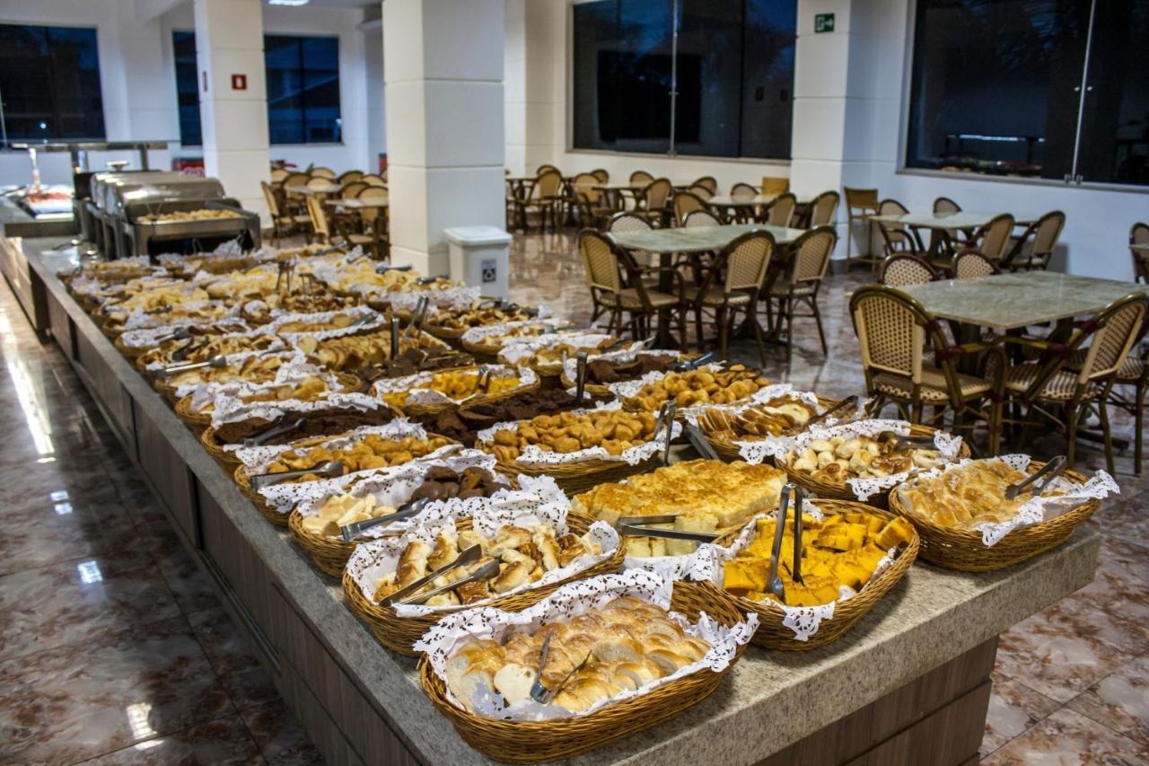 Lacqua Diroma Hotel Com Parque Aquatico 24 Horas Caldas Novas Luaran gambar