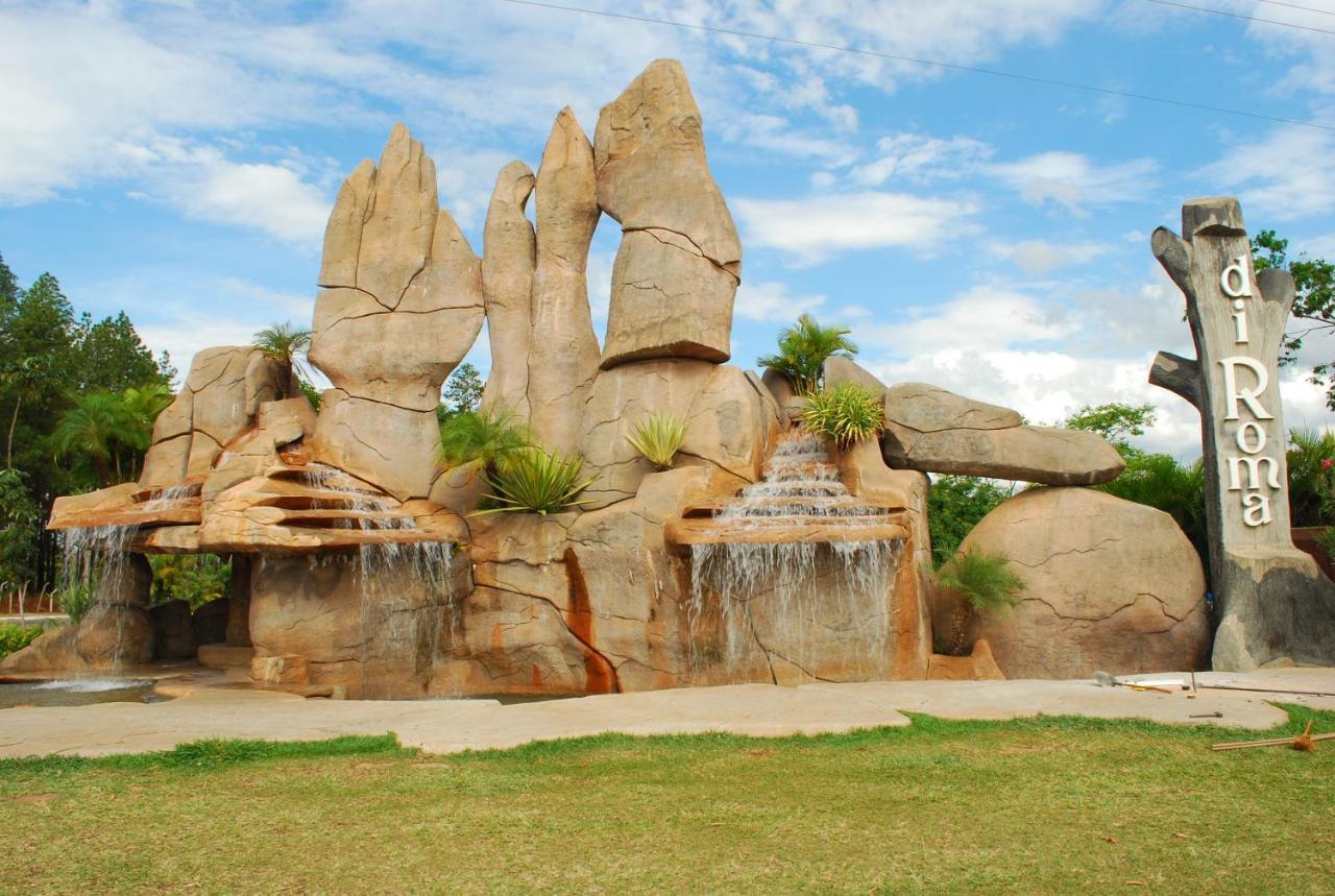 Lacqua Diroma Hotel Com Parque Aquatico 24 Horas Caldas Novas Luaran gambar