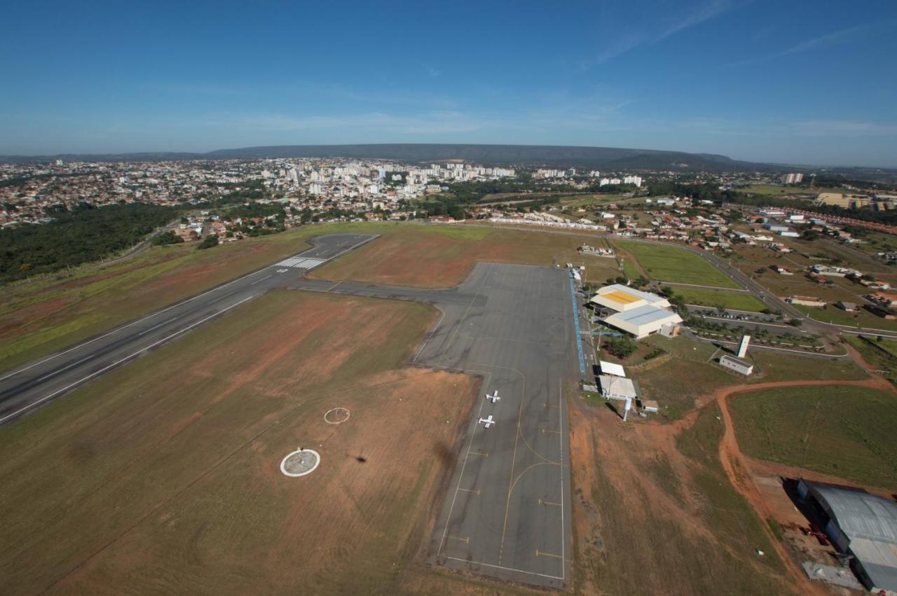 Lacqua Diroma Hotel Com Parque Aquatico 24 Horas Caldas Novas Luaran gambar