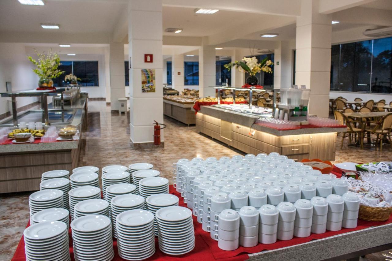 Lacqua Diroma Hotel Com Parque Aquatico 24 Horas Caldas Novas Luaran gambar