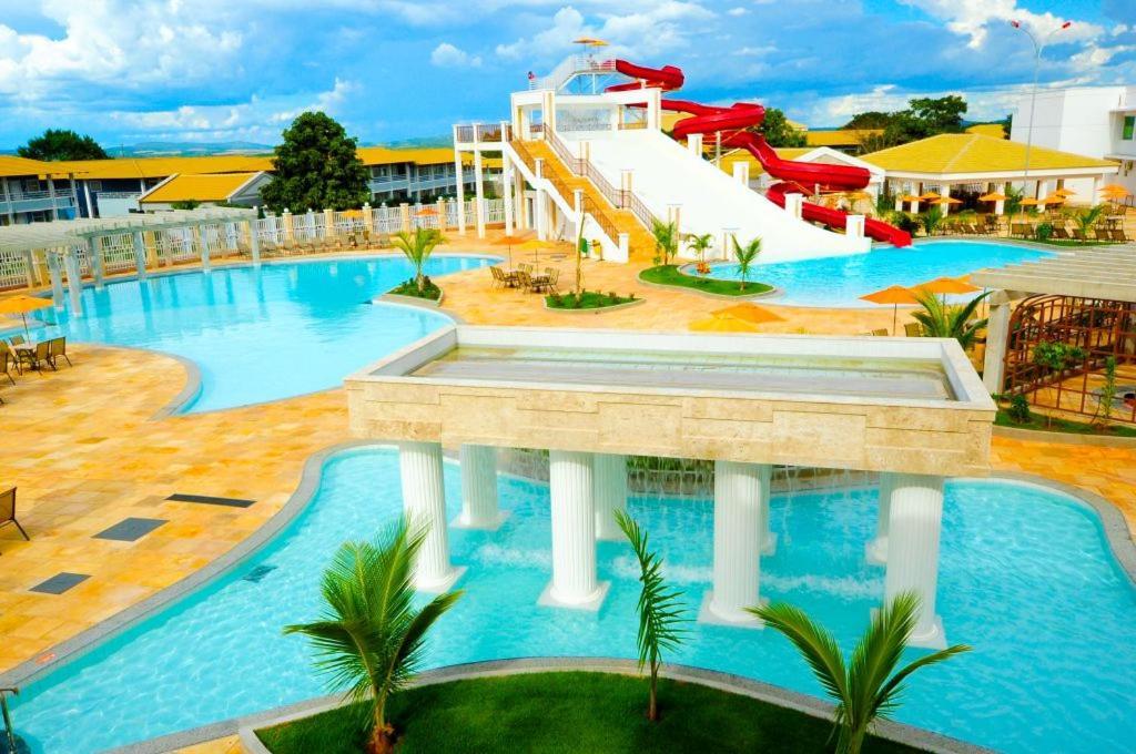 Lacqua Diroma Hotel Com Parque Aquatico 24 Horas Caldas Novas Luaran gambar